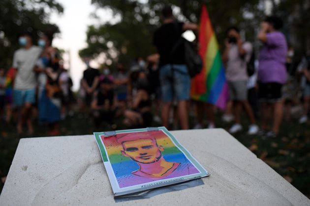 En hommage à Samuel Luiz, un rassemblement à Paris devant l'ambassade d'Espagne (Une photo de Samuel Luiz pendant une manifestation contre l'homophobie à Barcelone le 9 juillet 2021. Photo par Josep LAGO / AFP)