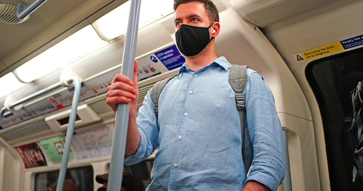 Health Minister Denies Face Mask Rules Are Causing 'Confusion