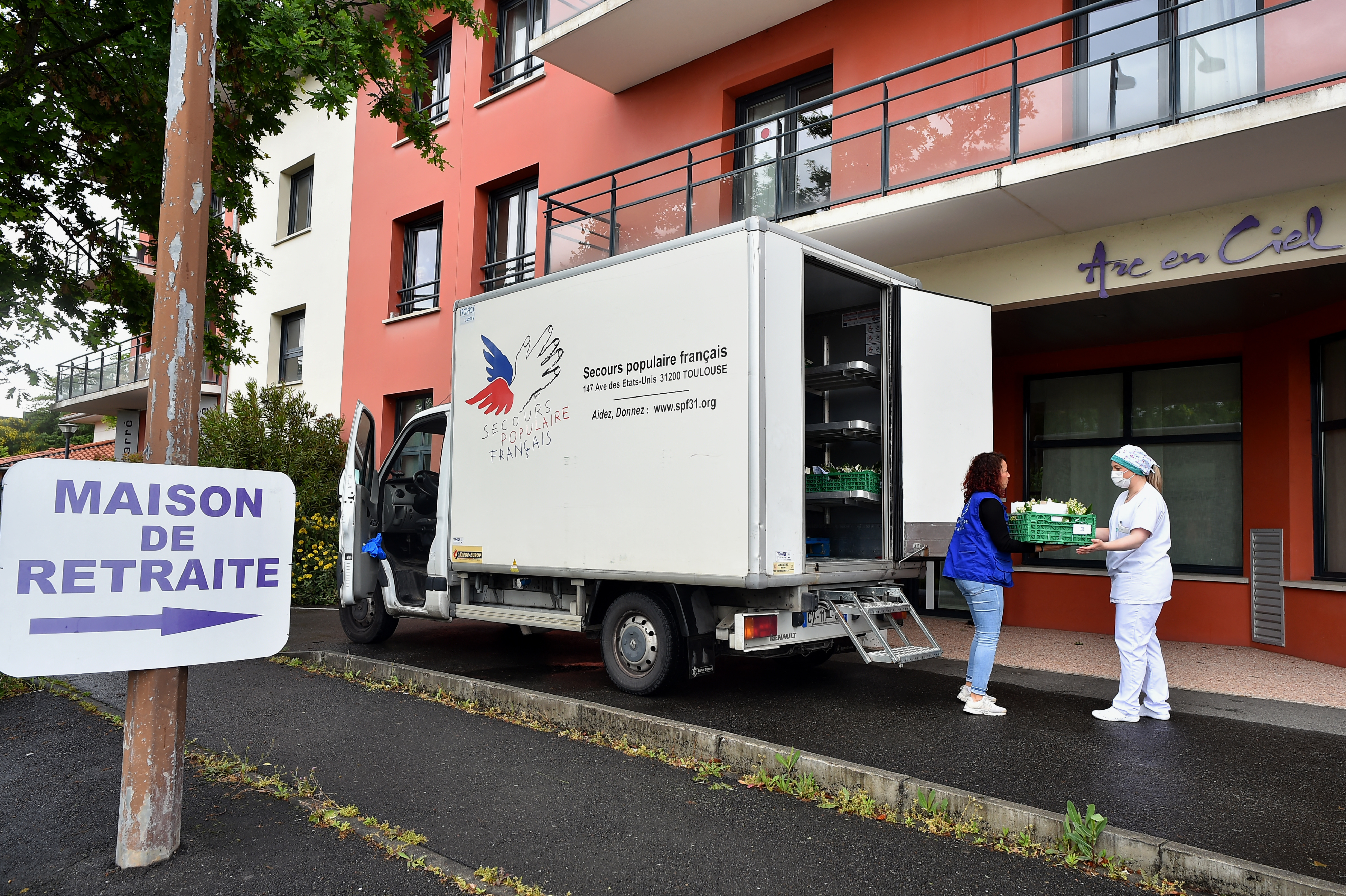 Pour trouver un autre nom à "Ehpad", le gouvernement va vous demander votre avis