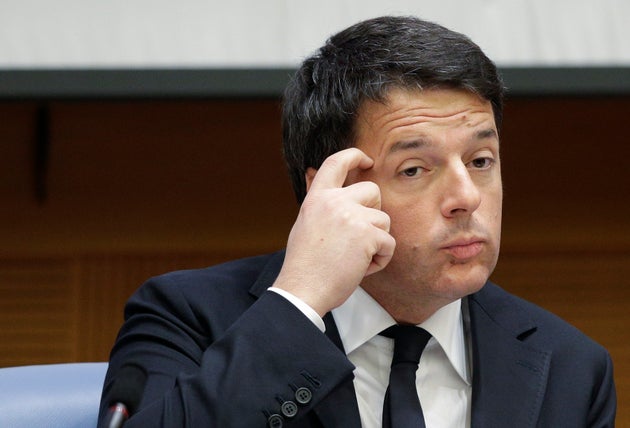 Renzi apre a Letta candidato a Siena. E prepara a dargli il bacio della morte Renzi apre a Letta candidato a Siena. E prepara a dargli il bacio della morte