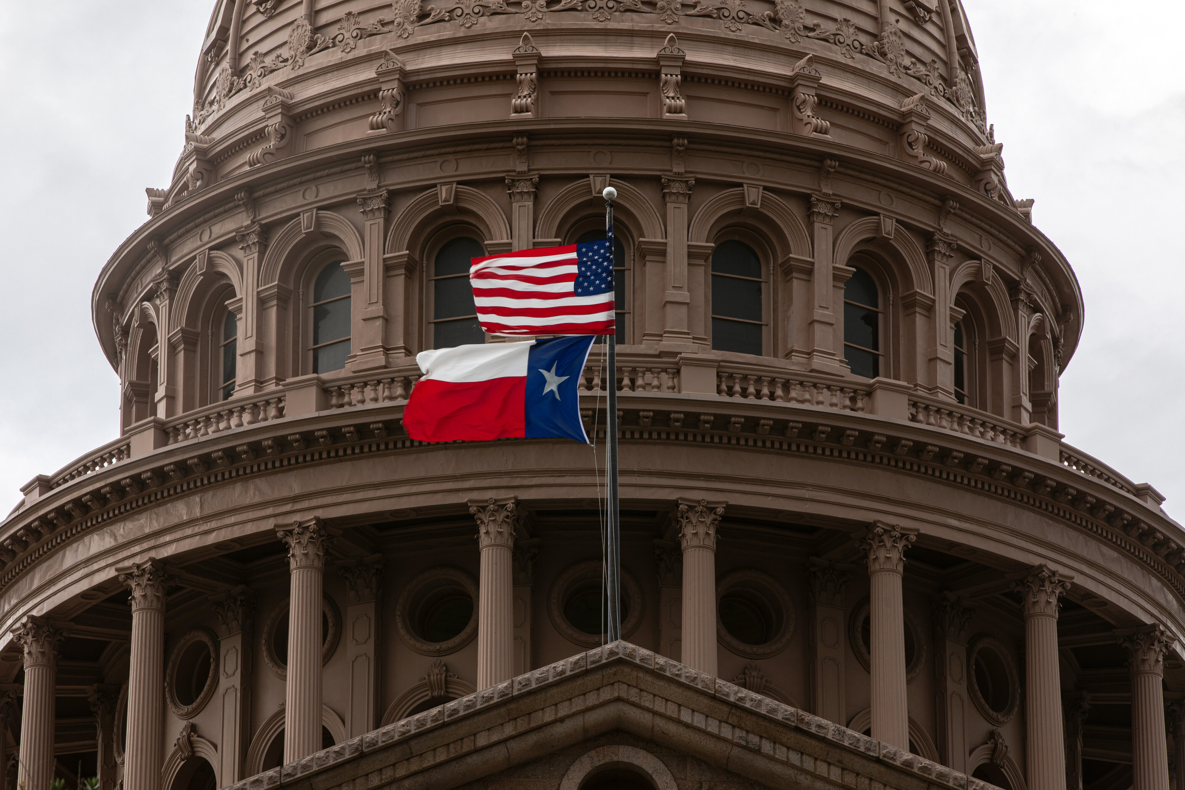 Texas Democrats Leave State In Effort To Block Restrictive Voting Laws ...