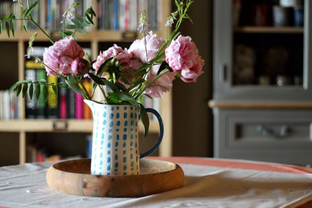 There are steps you can take to keep your flowers fresh for longer. 