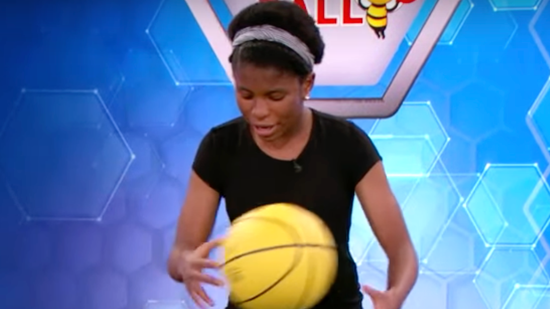 Zaila Avant-garde Merges Her Powers For Impressive 'Bee Ball' On 'Jimmy Kimmel Live'