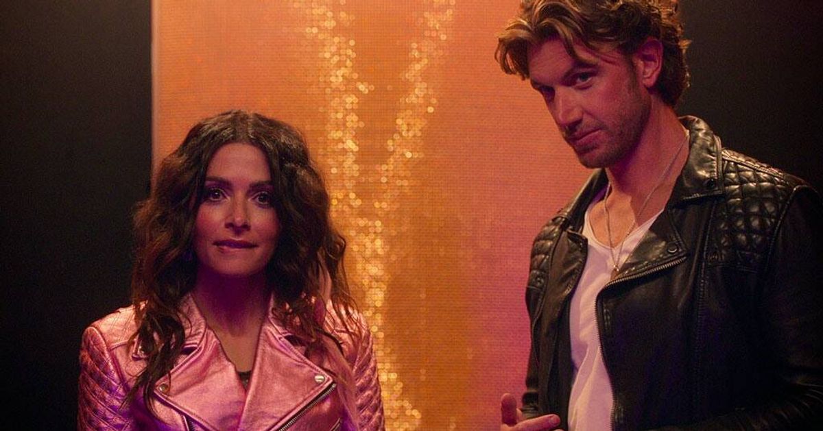 Sexlifes Sarah Shahi Weighs In On Divisive Ending To Netflixs Raunchiest Show Duk News