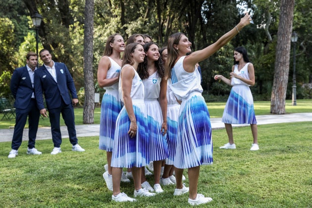 ΣΥΝΑΝΤΗΣΗ ΤΗΣ ΠΡΟΕΔΡΟΥ ΤΗΣ ΔΗΜΟΚΡΑΤΙΑΣ ΚΑΤ. ΣΑΚΕΛΛΑΡΟΠΟΥΛΟΥ ΜΕ ΑΝΤΙΠΡΟΣΩΠΕΙΕΣ ΤΗΣ ΕΟΕ ΚΑΙ ΤΗΣ ΕΛΛΗΝΙΚΗΣ...