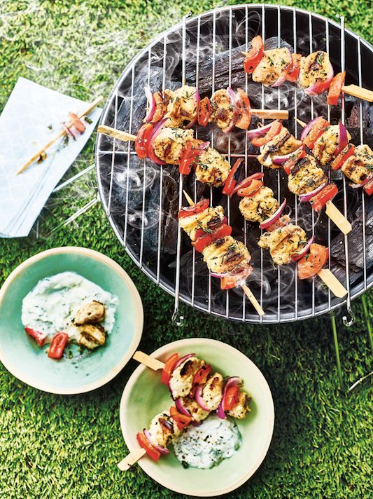 Ces recettes de brochettes vont faire de vous le roi du barbecue