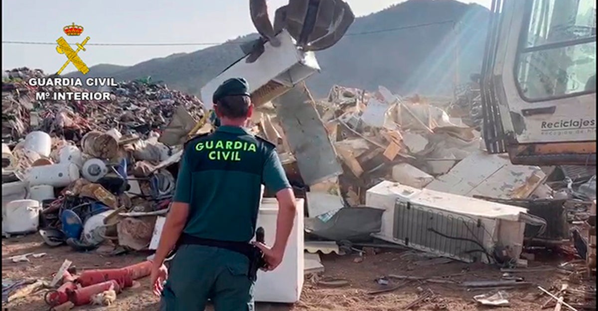 Investigan a 22 empresas de toda España por contaminar la atmósfera con más de 35.000 toneladas de CO2 - Vimarsana News