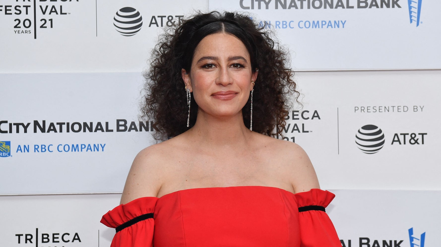 Ilana Glazer Welcomes First Child With Candid Post About Breastfeeding