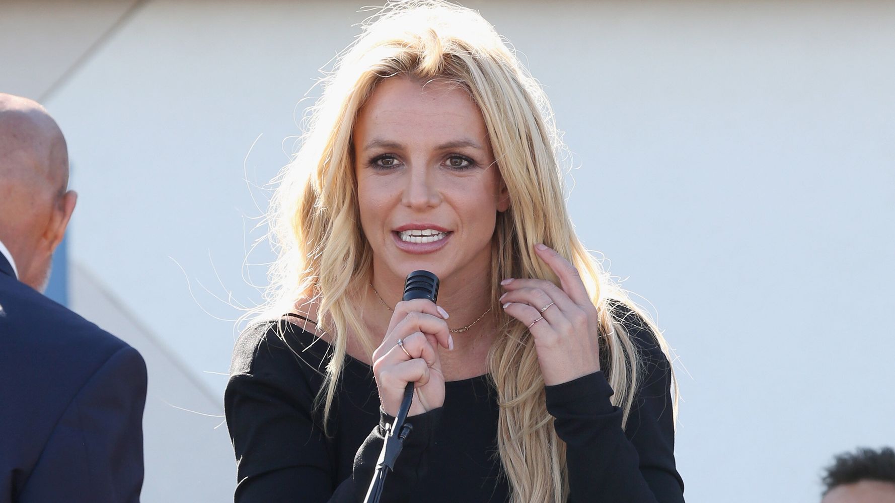 Britney Spears’ Lawyer ‘Aggressively’ Moving To Remove Father As Conservator