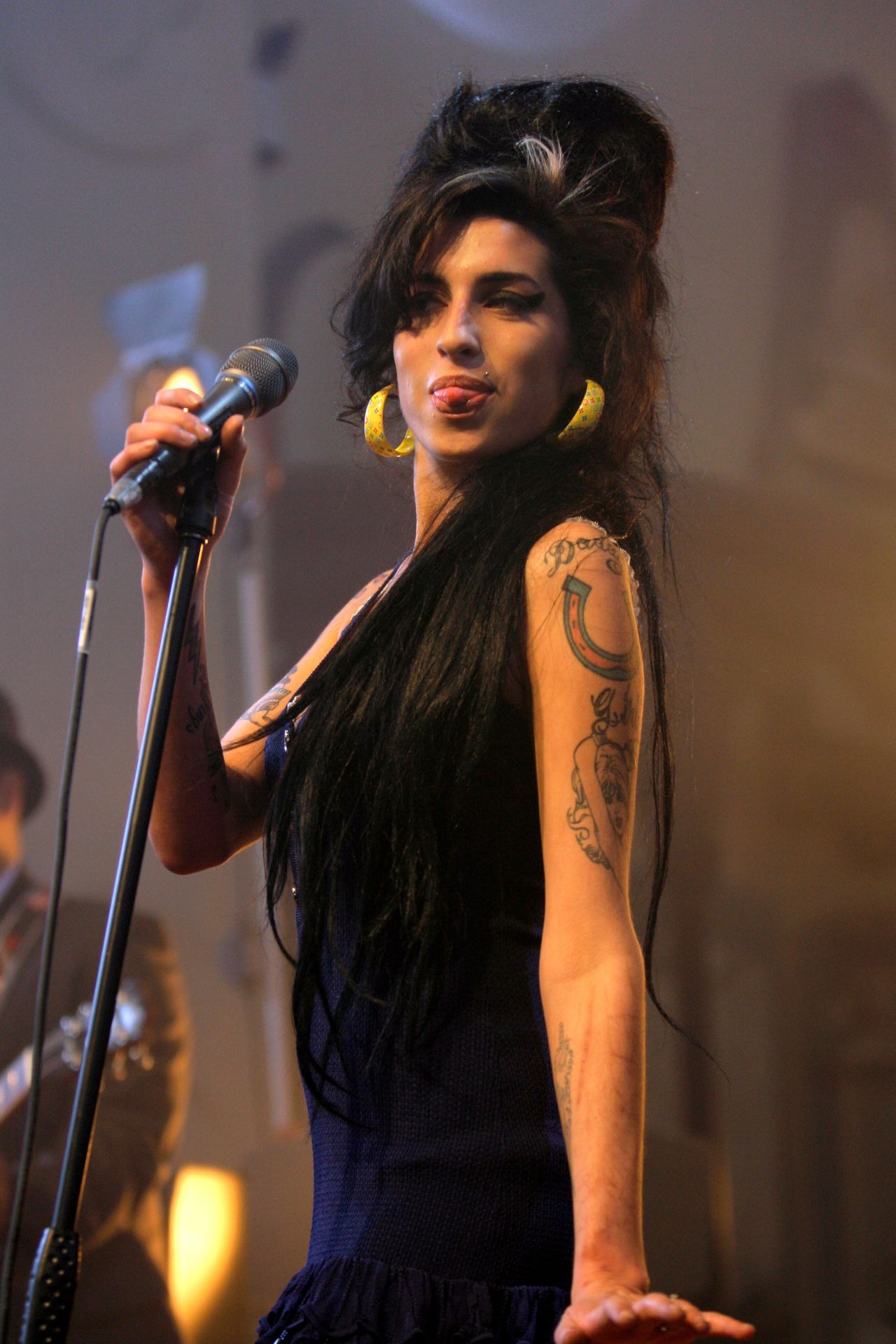 30 Stunning Amy Winehouse Photos To Remind Us What An Icon She Truly ...