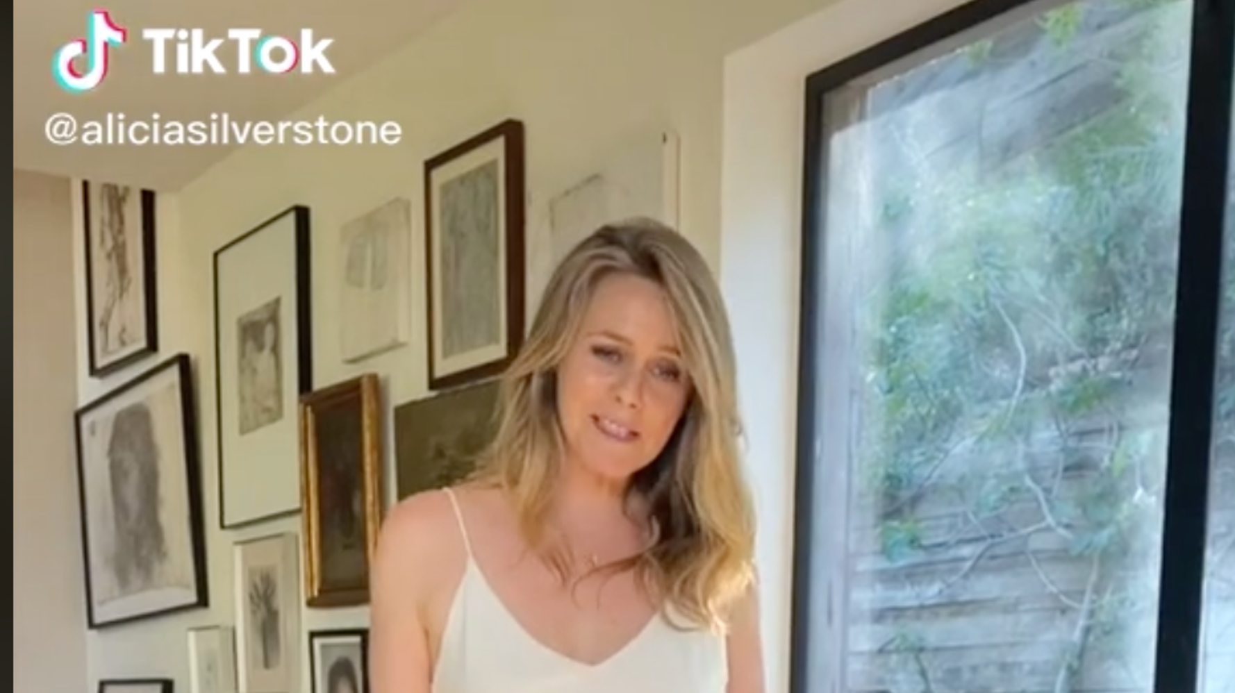 We're Totally Buggin' Over Alicia Silverstone Recreating This 'Clueless' Scene