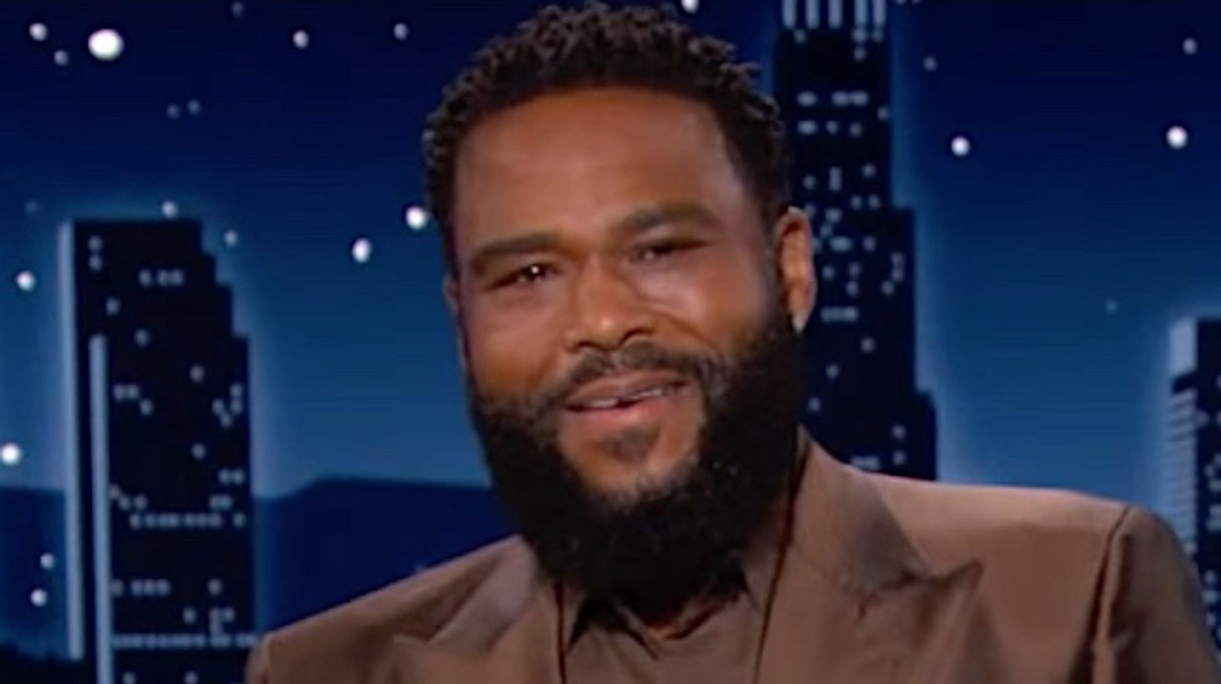 Anthony Anderson Spots The Moment Tom Brady Ticked Off Donald Trump