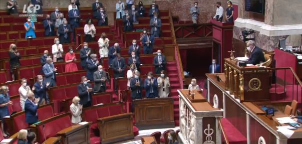 L'hommage de l'Assemblée à Brigitte Ferrat, emblématique collaboratrice causementaire décédée