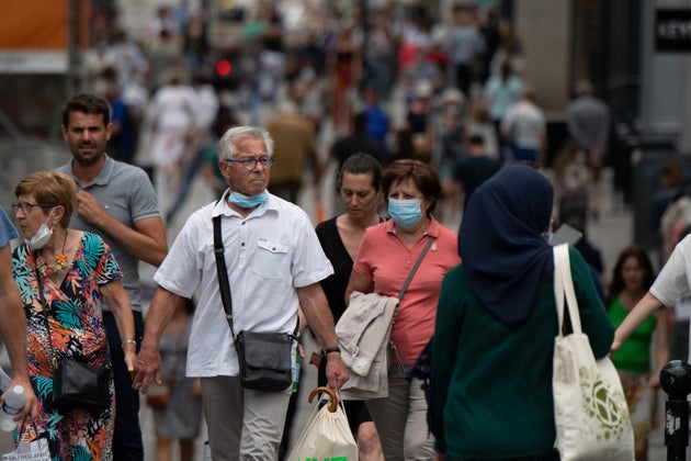 Dans 58 communes du Var, le port du masque en extérieur va redevenir obligatoire dès ce vendredi 23 juillet (photo d'illustration prise fin juin à Nantes).
