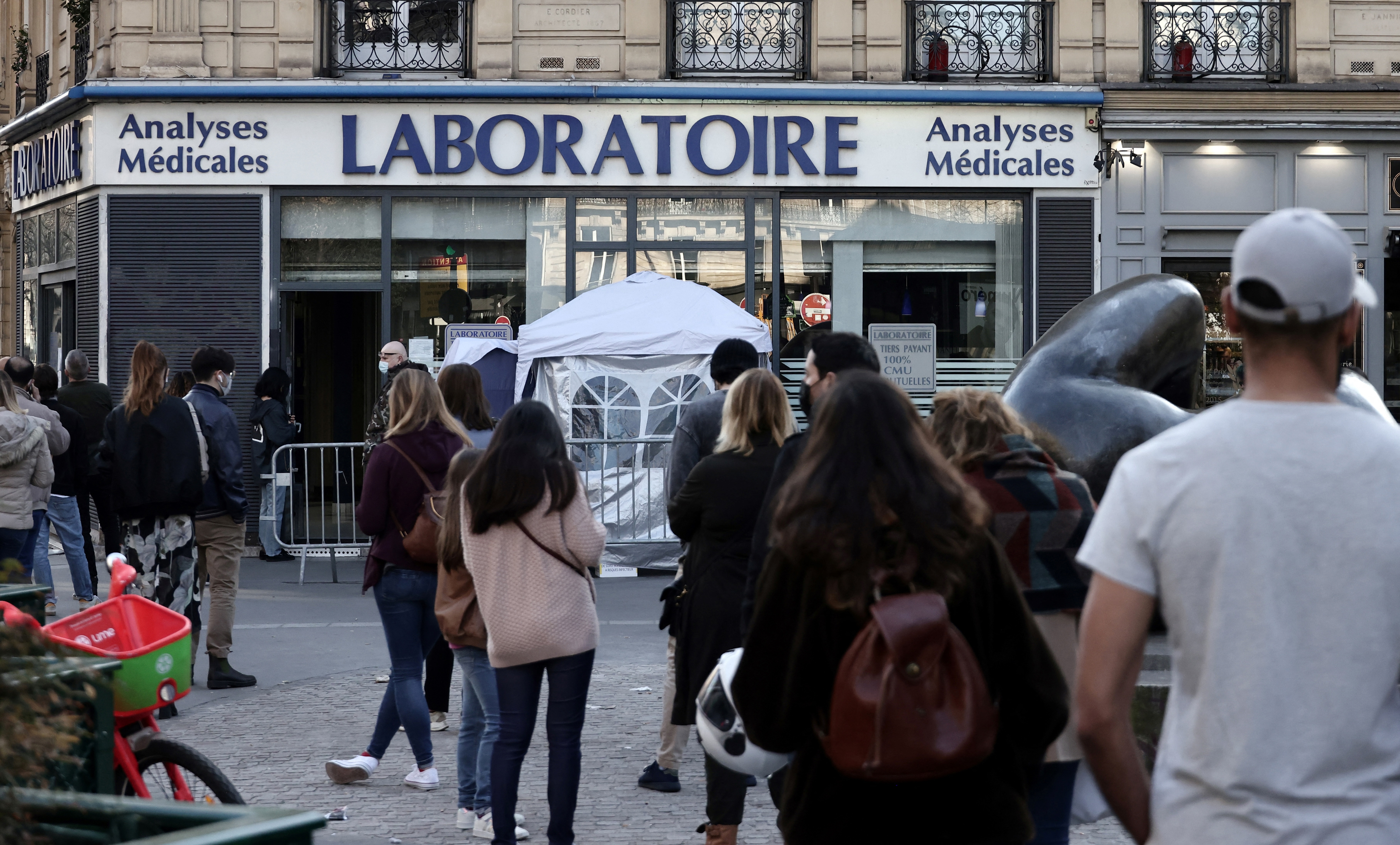 Covid-19: Près de 22.000 nouveaux cas ce jeudi, un record depuis mai