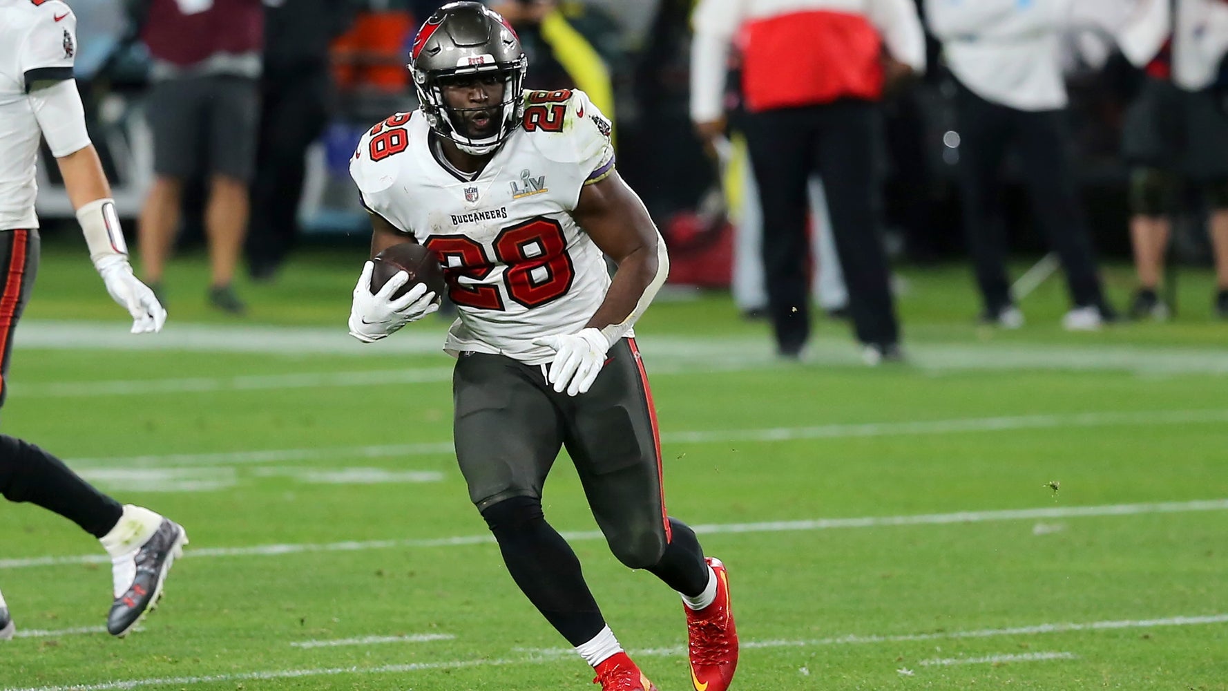 NFL To Fine Unvaccinated Players 14,000 Each Time They Violate COVID