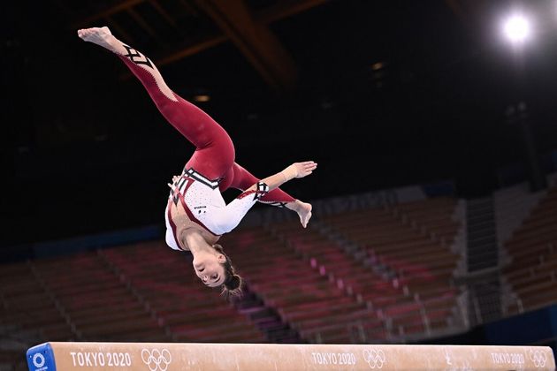 Pauline Schaefer-Betz, membre de l'équipe de gymnastique allemande ce dimanche 25 juillet aux JO de Tokyo (Photo by Lionel BONAVENTURE / AFP)