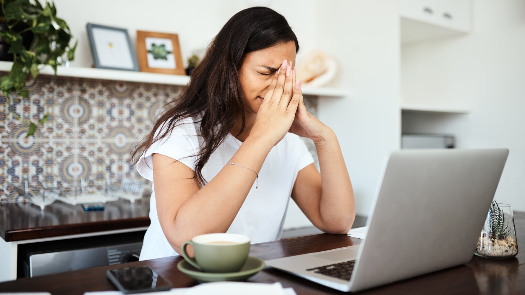 7 Ways Therapists Personally Deal With Burnout - Vimarsana News