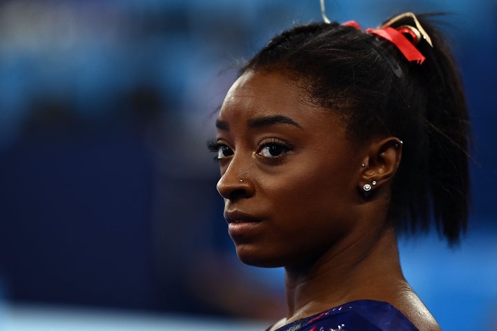 Simone Biles, durante las pruebas de clasificación para las finales de Tokio 2020