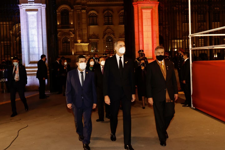 Felipe VI, de luto en Perú