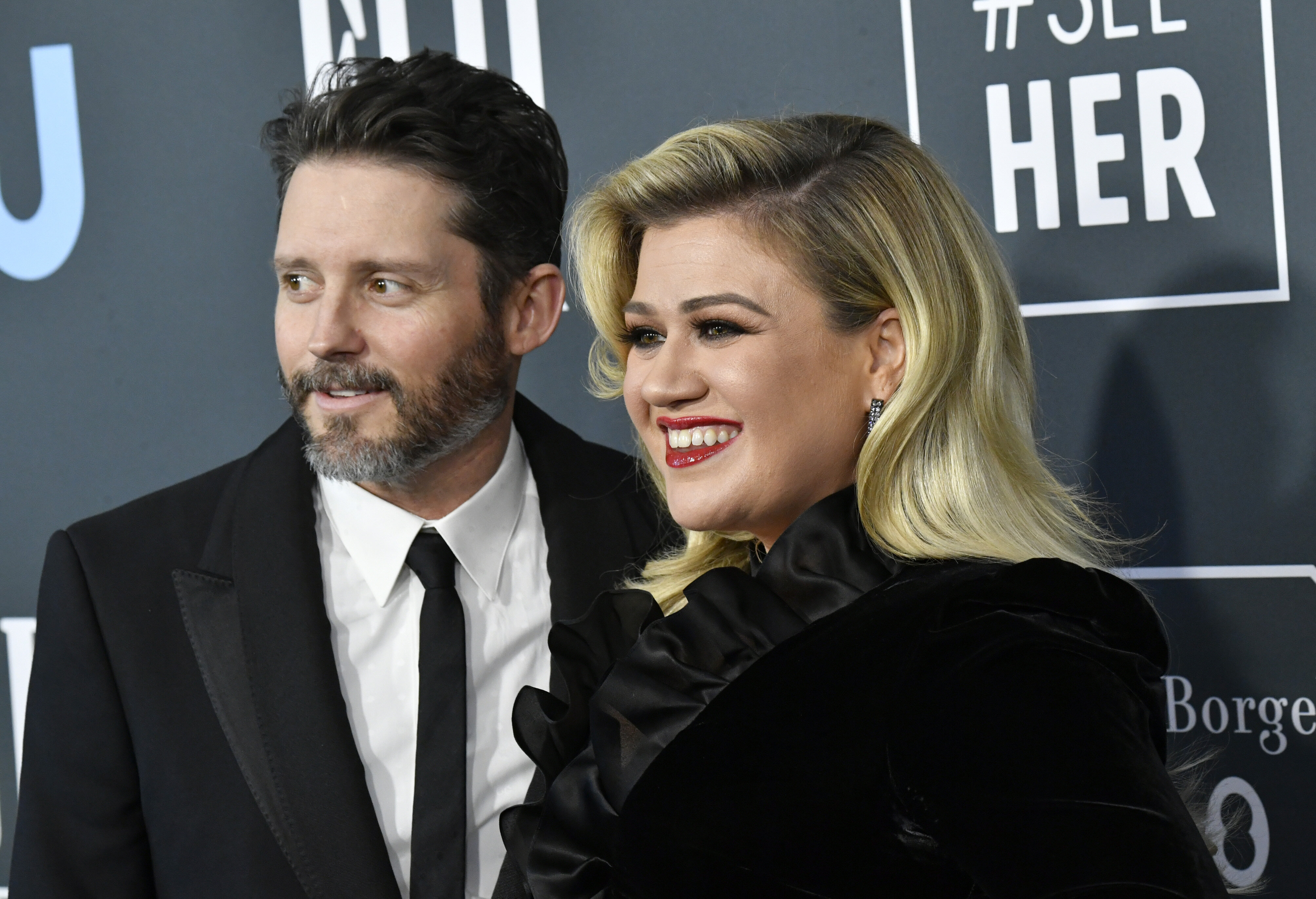 Kelly Clarkson Must Pay Ex-Husband Nearly $200,000 A Month Amid Divorce HuffPost Entertainment picture
