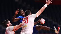 La selección masculina de balonmano encaja contra Francia su primera derrota en los