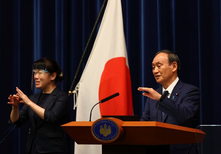 ο πρωθυπουργός Γιοσιχίντε Σούγκα ανακοίνωσε σήμερα τα τελευταία μέτρα.