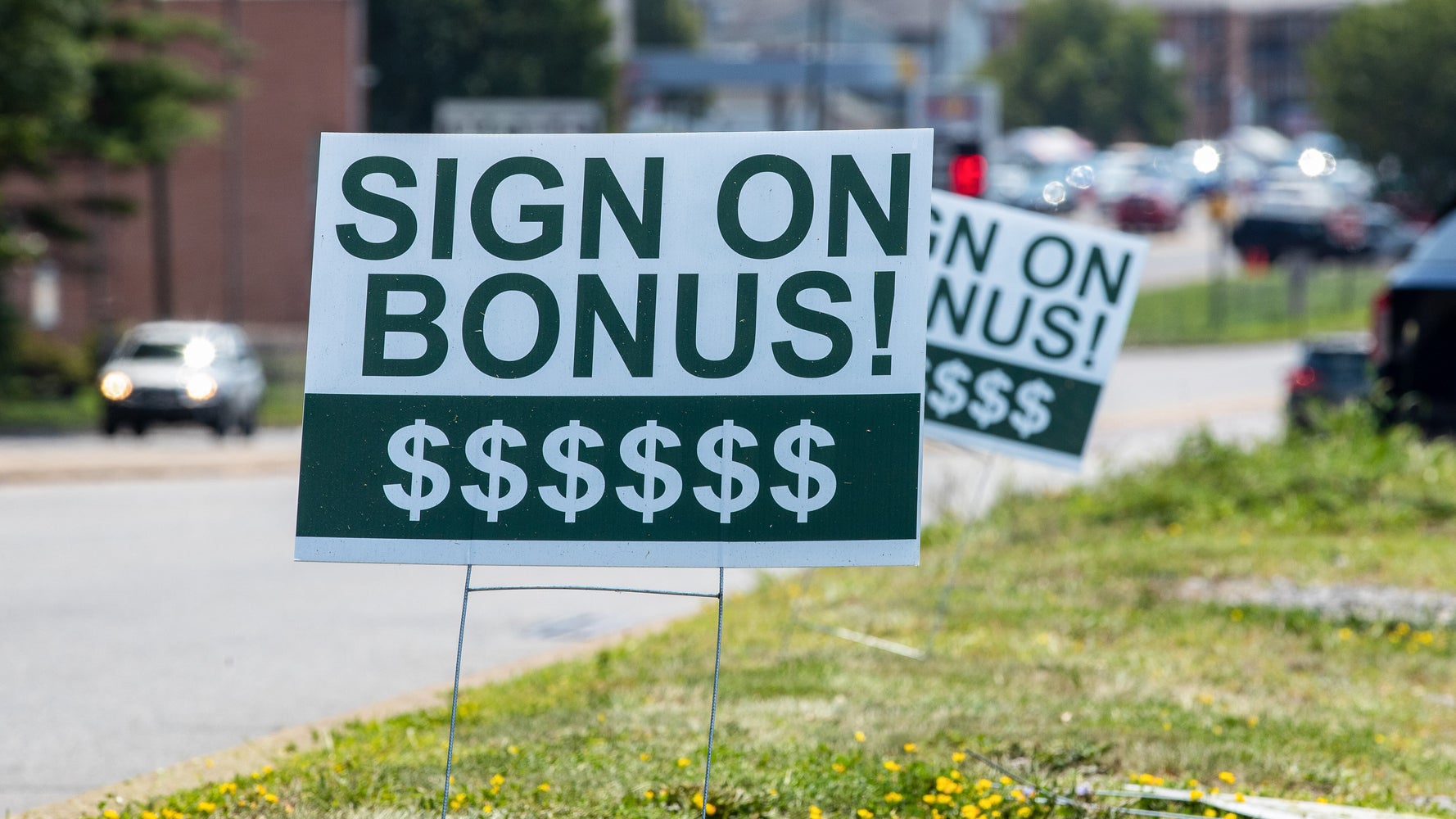 Worker Pay Rises As Employers Fight To Fill Open Jobs