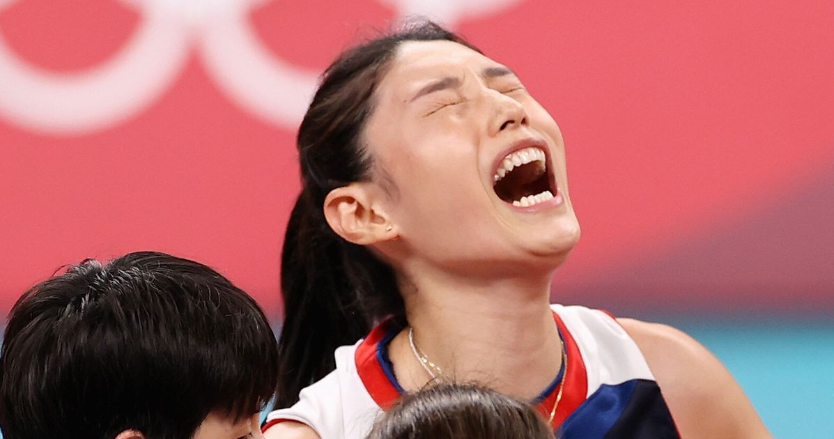 여자 배구 대표팀이 '숙적' 한일전에서 극적인 대역전승으로 8강 ...