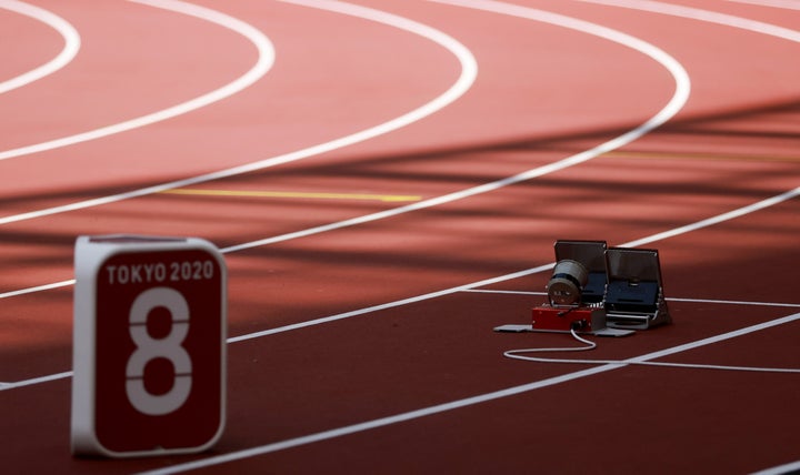 女子200メートル予選。クリスツィナ・ツィマノウスカヤ選手が走る予定だった8レーンは、走者不在となった。