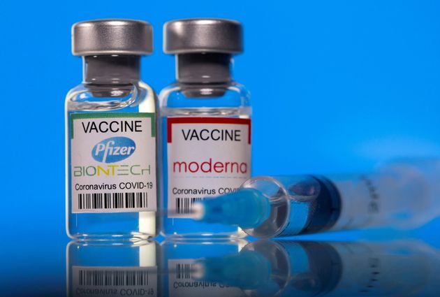 Des doses de vaccins anti-Covid de Pfizer/BioNTech et Moderna, le 19 mars