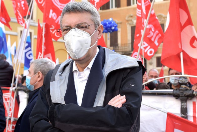 Sui vaccini la Cgil è troppo tiepida. Segno di un cambio di pelle Sui vaccini la Cgil è troppo tiepida. Segno di un cambio di pelle