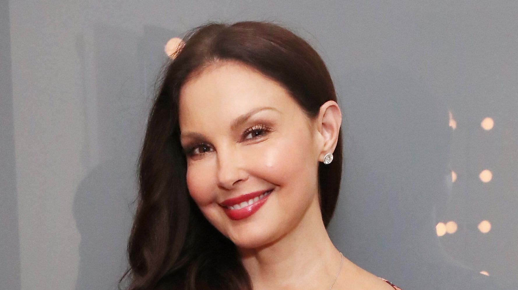 Ashley Judd Says She Can Walk Again Nearly 6 Months After Shattering Leg