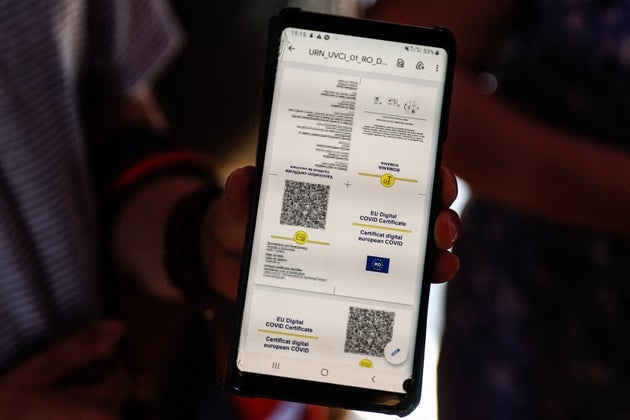 Pass Sanitaire Pour Les Francais De L Etranger Le Mode D Emploi Enfin Precise Le Huffpost Pass Sanitaire Pour Les Francais De L Etranger Le Mode D Emploi Enfin Precise Le Huffpost