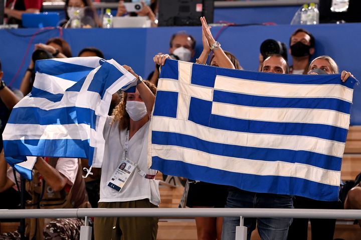 Έλληνες υποστηρικτές στους Ολυμπιακούς Αγώνες του Τόκιο 
