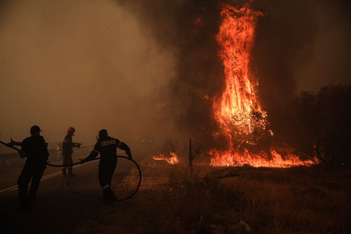 Πυρκαγιά στην Βαρυμπόμπη