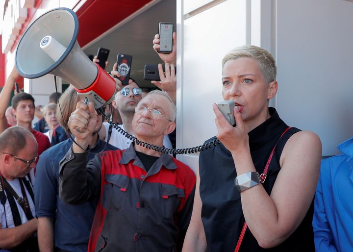 H Maria Kolesnikova σε διαδήλωση κατά της επανεκλογής του Λουκασένκο στην προεδρία της Λευκορωσίας 17 Αυγούστου, 2020. REUTERS/Vasily Fedosenko