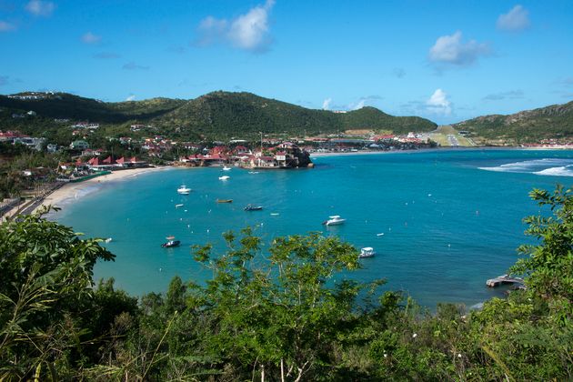 La baie de Saint-Jean sur l'île de Saint-Barthélemy.