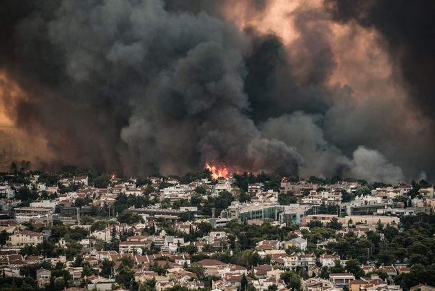 Πυρκαγιά στην Άνω Βαρυμπόμπη του δήμου Αχαρνών, την Τρίτη 3 Αυγούστου 2021. (EUROKINISSI/ΛΥΔΙΑ