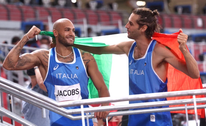 Gianmarco Tamberi y Lamont Marcell Jacobs medallistas de oro en salto de altura y 100 metros lisos, respectivamente.