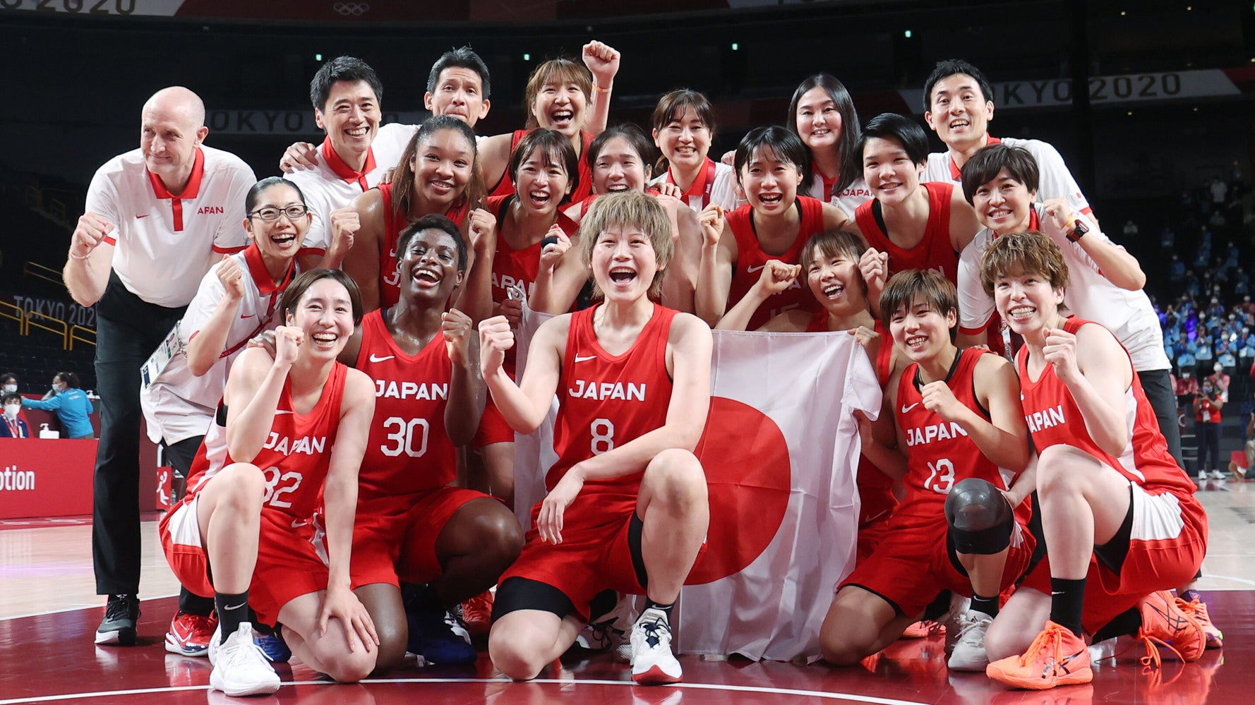 女子バスケ銀メダル スラムダンク 作者 井上雄彦さんも絵文字で祝福ツイート 東京オリンピック ハフポスト News