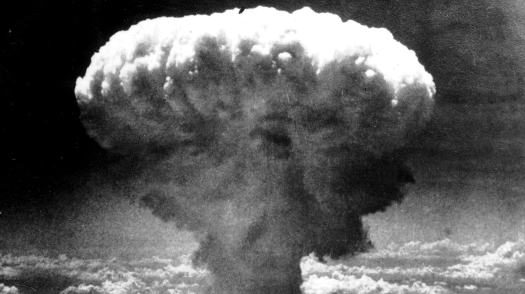 長崎原爆の日 1945年8月9日に何が起きたのか 写真で振り返る ハフポスト News 長崎原爆の日 1945年8月9日に何が起きたのか 写真で振り返る ハフポスト News