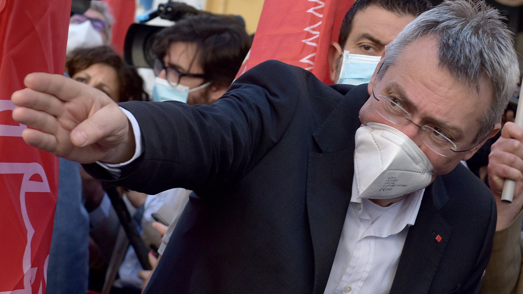 Maurizio Landini Niente Sanzioni Per I Lavoratori Senza Green Pass L Huffpost