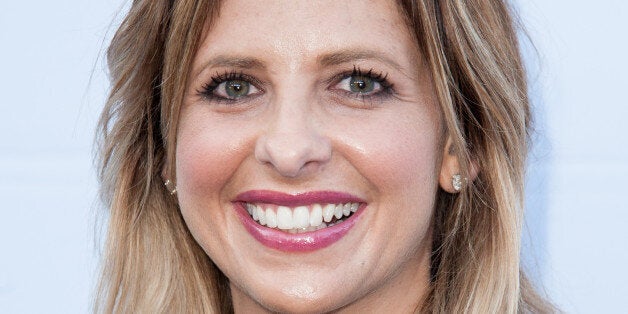 Sarah Michelle Gellar arrives at the Kristin Chenoweth, The Go-Goâs and Pink Martini Inductions Into The Hollywood Bowl Hall of Fame on Saturday, June 21, 2014, in Los Angeles. (Photo by Richard Shotwell/Invision/AP)