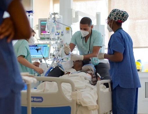 Une unité de soins intensifs, à L'hôpital Les Abymes, de Pointe-a-Pitre, en Guadeloupe, le 6 août 2021