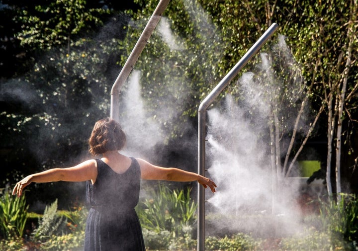 Canicule La Chaleur Joue Sur Votre Sante Mentale Voici Pourquoi Le Huffington Post Life Canicule La Chaleur Joue Sur Votre Sante Mentale Voici Pourquoi Le Huffington Post Life