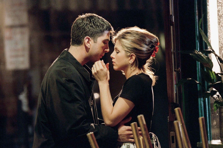 David and Jen in character as Ross and Rachel in Friends