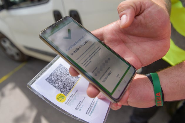 Green Pass? Noi esercenti controlleremo i documenti solo in 2 casi - Vimarsana News