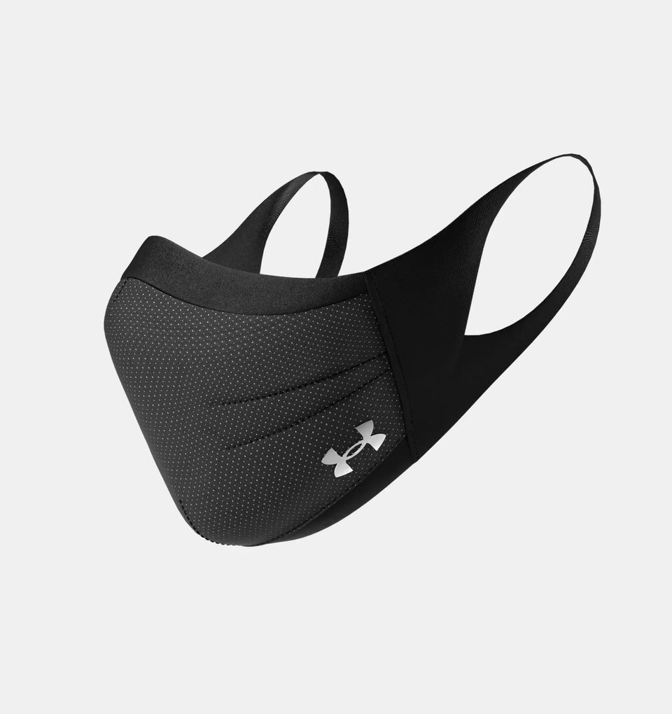 Water resistant: UnderArmour Sportsmask