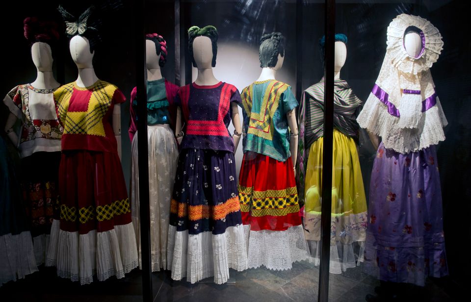 Exposición del armario de Frida Kahlo